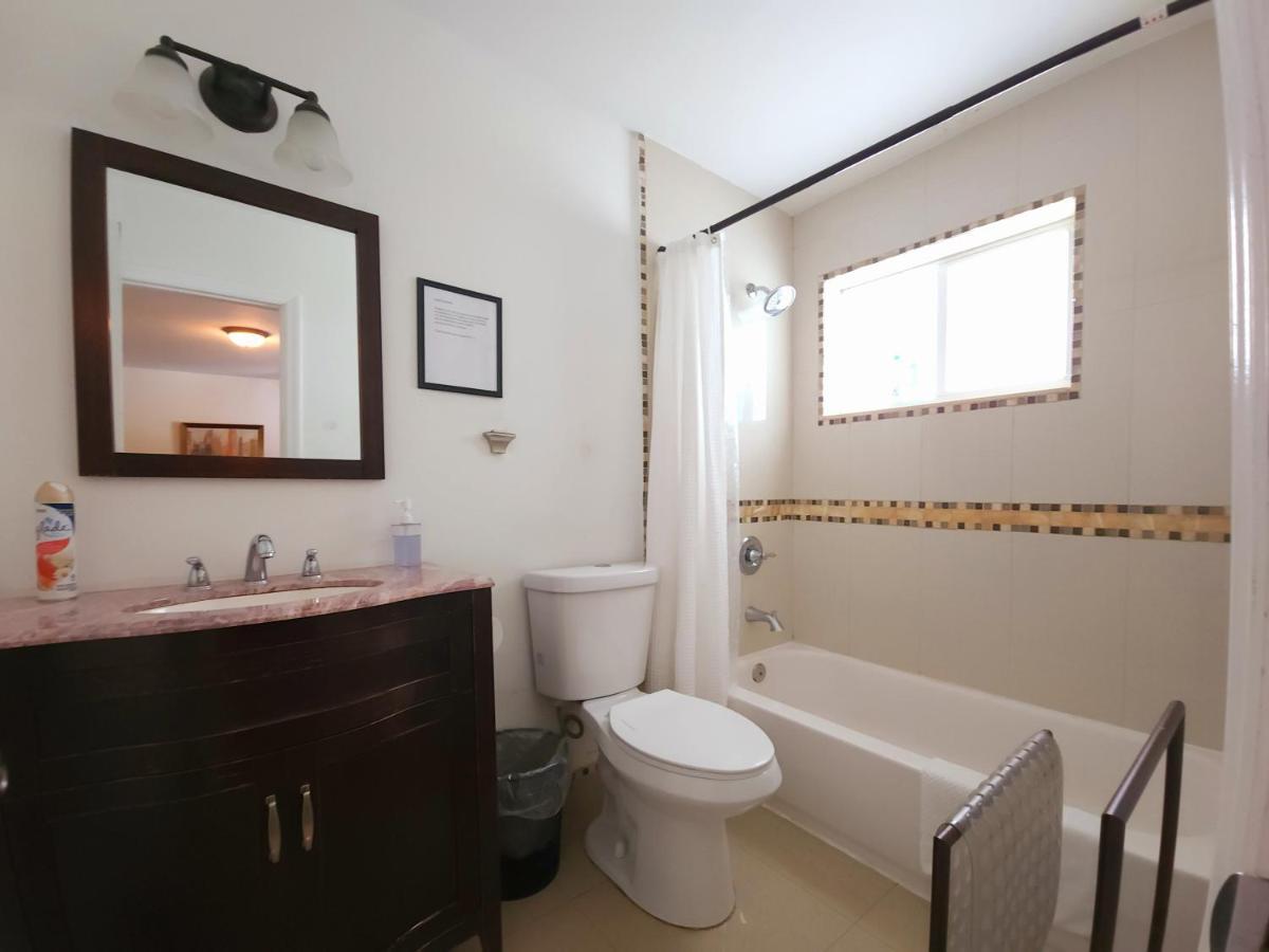 A4 - Endless Summer Rentals - Downtown Apartment Near Park, Ports, And Beach Fort Lauderdale Exterior foto