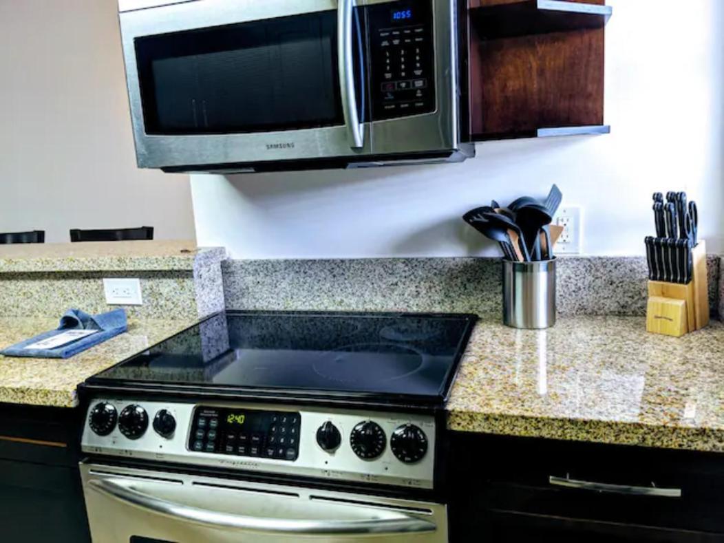 A4 - Endless Summer Rentals - Downtown Apartment Near Park, Ports, And Beach Fort Lauderdale Exterior foto